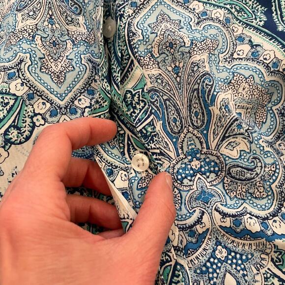 Chico's Cotton Non-Iron Blue Paisley V-Neck Button Down 3/4 Sleeve Shirt, XL - Picture 5 of 12
